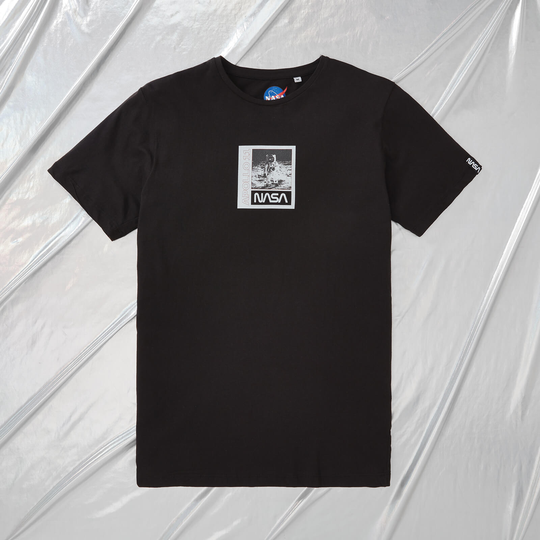 NASA Apollo 11 Moonwalk Unisex T-Shirt - Black - S
