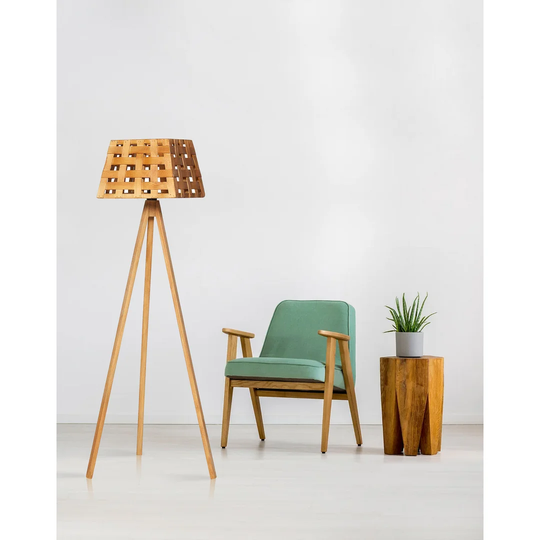 Hinckley 143cm Tripod Floor Lamp
