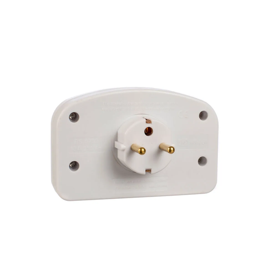 Daewoo UK to EU Travel Adaptor with 2 USB Ports