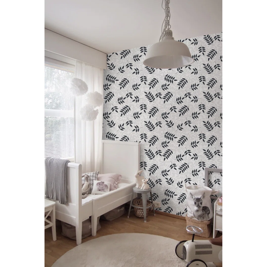 Pyatt Leaves Delicate Wallpaper