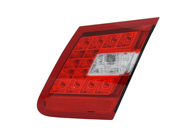 Combination Tail Light 3044928U ULO 3044928U
