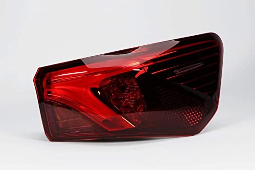 Combination Tail Light ORIGINAL PART 047038 Valeo 047038