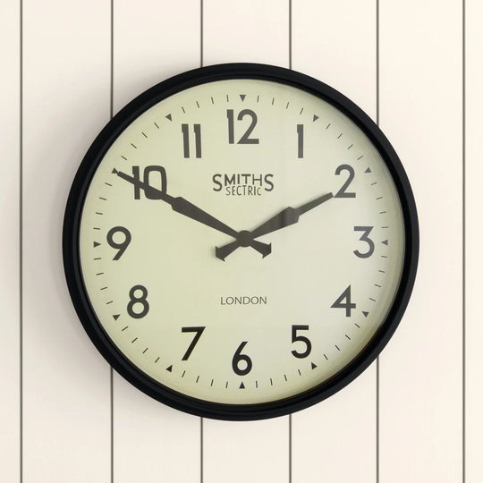 Smiths I 50cm Wall Clock