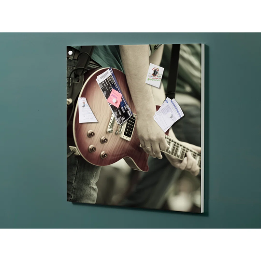 Notiz Motive Guitar Magnetic Wall Mounted Cork Board