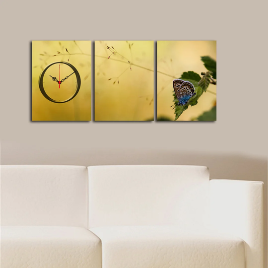 Dumitriana Wall Clock
