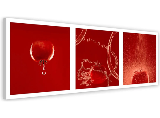 Canvas Print Red Tomatoes In Water