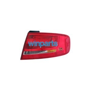 Tail Light RIGHT Outer Side SEDAN 0842451
