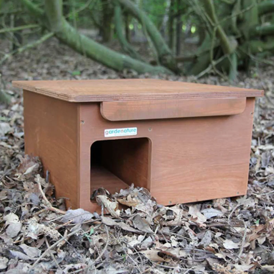 Gardenature Hedgehog House with Camera