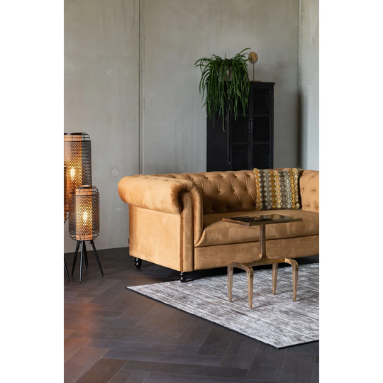 Hips Side Table
