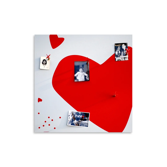 Big Heart Magnetic Wall Mounted Photo Memo Board