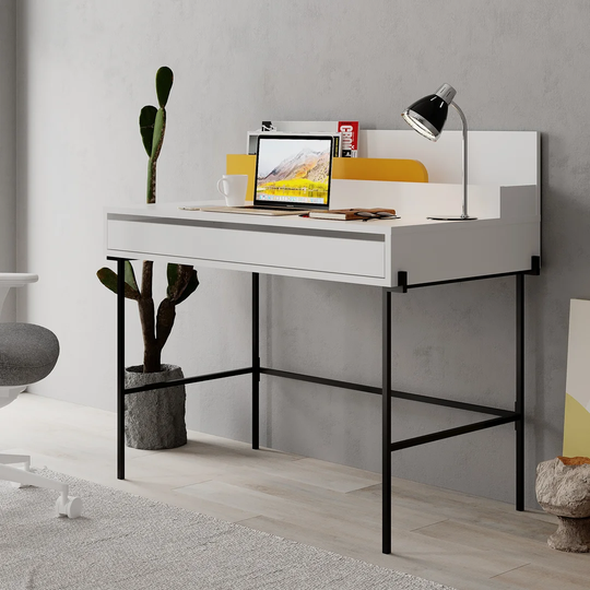 Demileigh Desk