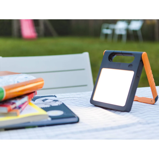 Ivarr 18cm Solar Powered Integrated LED Work Light
