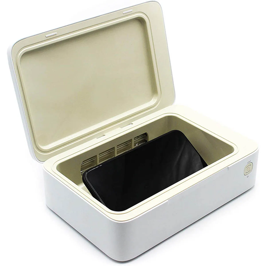 Splash UV Elite Sanitiser and Qi Phone Charger.