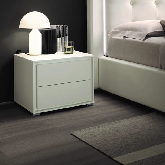 GRIP BEDSIDE TABLE