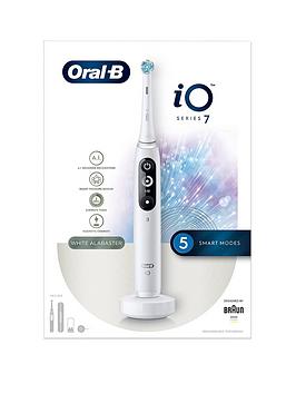 Oral-B Io7 White Alabaster