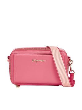 Tommy Hilfiger Iconic Tommy Camera Bag -Pink