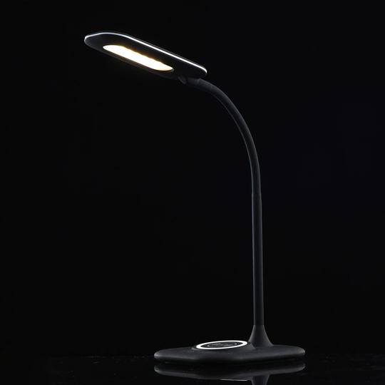 Liriano LED Desk Lamp