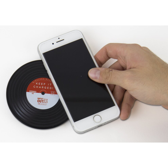 Gift Republic Retro Vinyl Wireless Charger