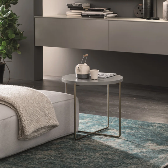 Nat Side Table