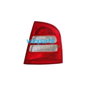 Tail Light LEFT 10/00 + SEDAN 7852402