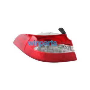 Tail Light LEFT Outer Side SEDAN 7877452