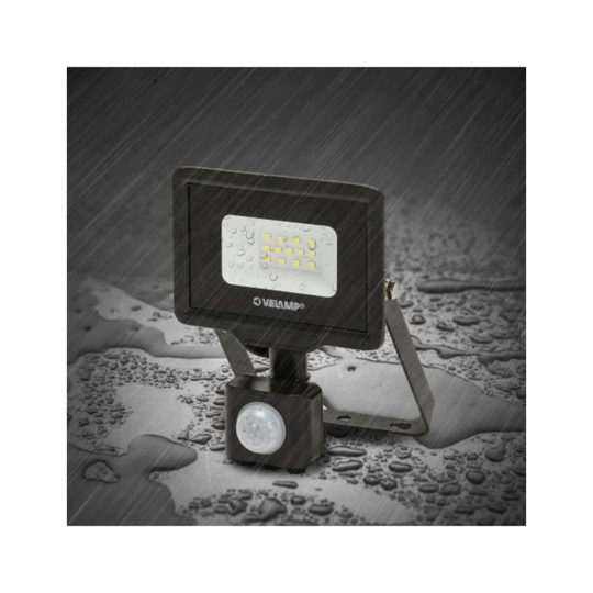 Outdoor LED Spot Light with PIR Motion Sensor