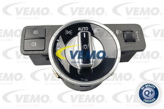 Switch, main light V30730351