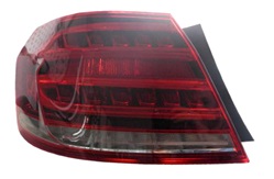 Combination Tail Light 2942921U ULO 2942921U